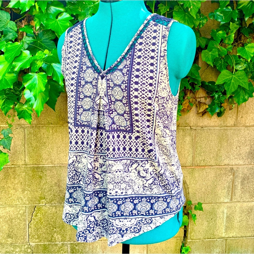 Lucky Brand Crochet Tank Top S Navy Blue Gray Paisley V Neck Sleeveless Boho - Picture 2 of 12